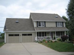976 Ellis St, Liberty, MO 64068