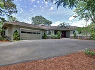 271 Black Oak Dr, Medford, OR