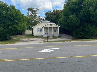 501 Monroe St, Spring Lake, NC 28390