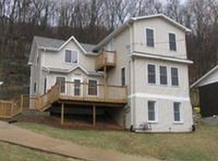 1725 Prescott St, Dubuque, IA 52001