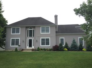 22 Barrington Rd, Horseheads, NY 14845