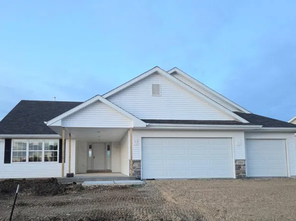 505 Oak Ln, Poplar Grove, IL 61065