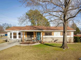 1200 Eubanks St SW, Hartselle, AL 35640