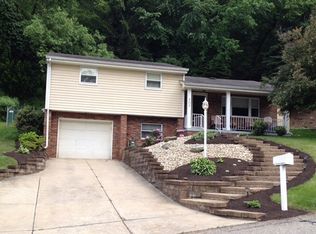 203 Karen Dr, Pittsburgh, PA