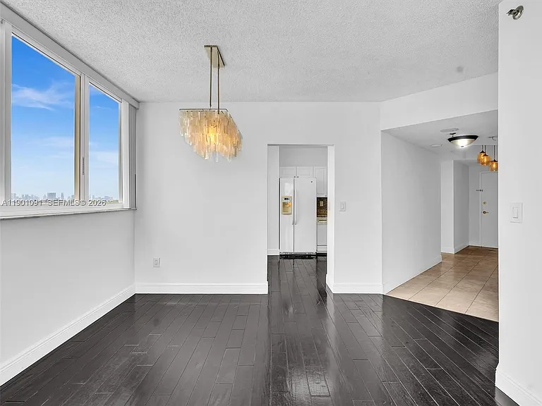 6422 Collins Ave #701 — Photo 36