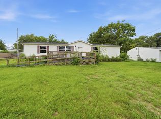 1504 Hillview Dr, Pekin, IL 61554