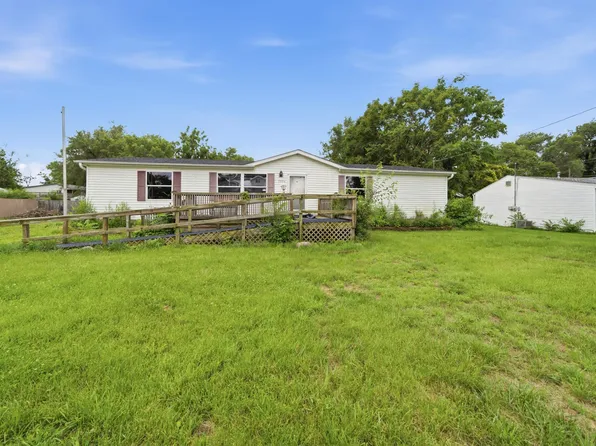 1504 Hillview Dr, Pekin, IL 61554