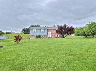 2692 Lehigh St, Slatington, PA 18080