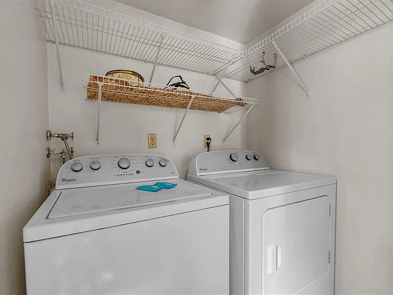 43485 Primrose Dr — Photo 2