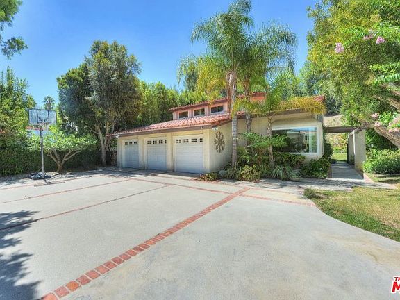 4th image of 23444 Park Hermosa