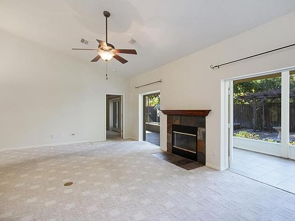 3rd image of 2295 Winslow Cir