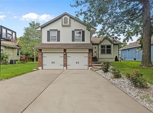 1205 SW Eastman St, Blue Springs, MO 64015