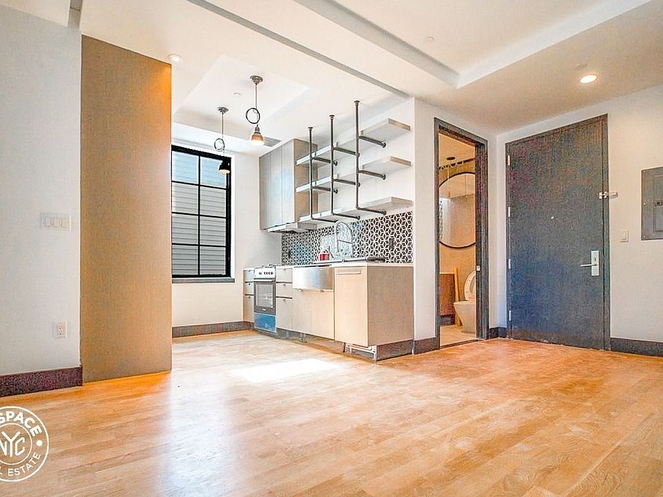 1st image of 82 Jefferson St #6D