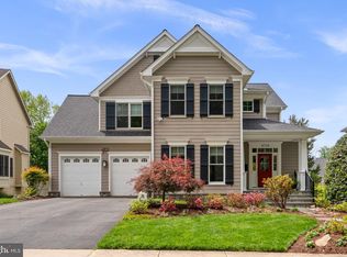 4702 Edgefield Rd, Bethesda, MD 20814