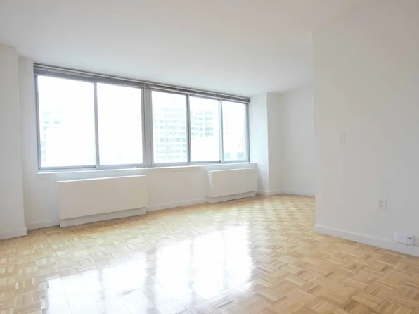 101 West End Avenue image 1 of 27