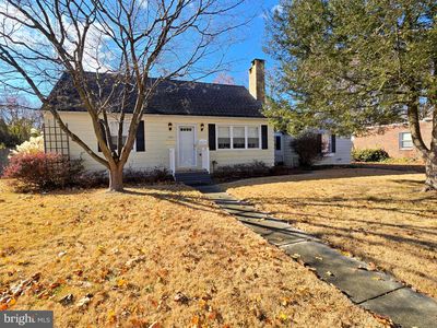 323 Clinton Ave, Williamstown, NJ, 08094