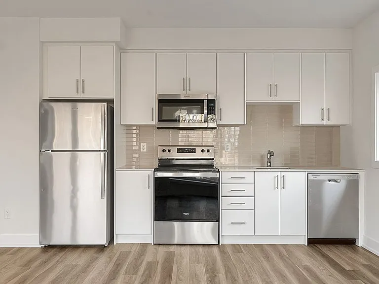 1100 Lackner Pl — Photo 1