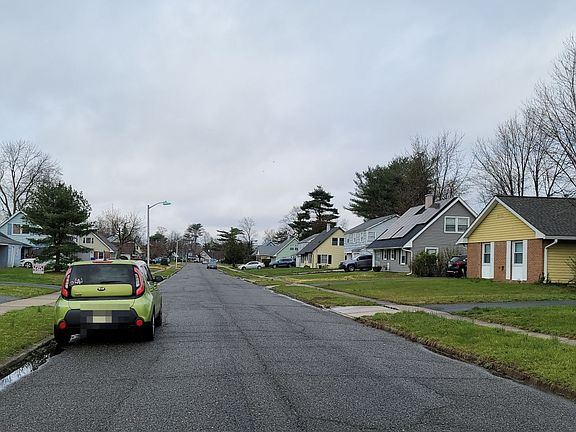 4th image of 71 Boxwood Ln