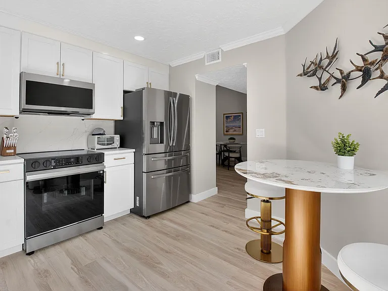 7455 Glendevon Ln #206 — Photo 11