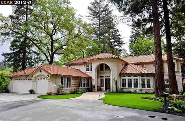 74 Medlyn Ln photo 1
