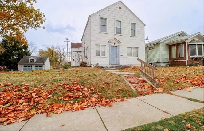 1517 Franklin Ave — Photo 5