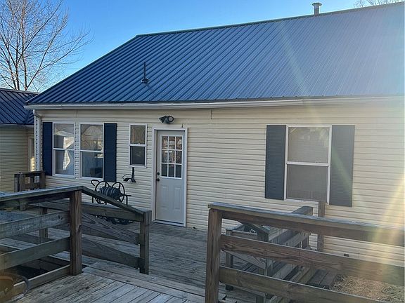 2nd image of 115 Ravenswood Pike