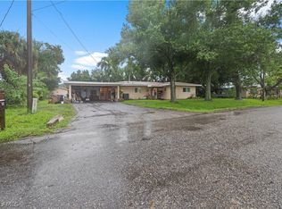 156 Circle Dr, Fort Myers, FL 33905