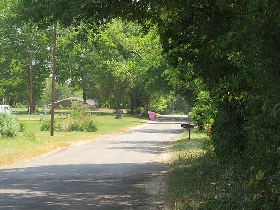 3rd image of 3069 Silk Tree Rd