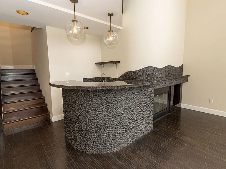 2511 Manchester Ave — Photo 11