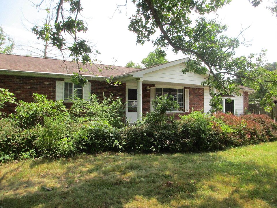 1st image of 225 Kelley Dr