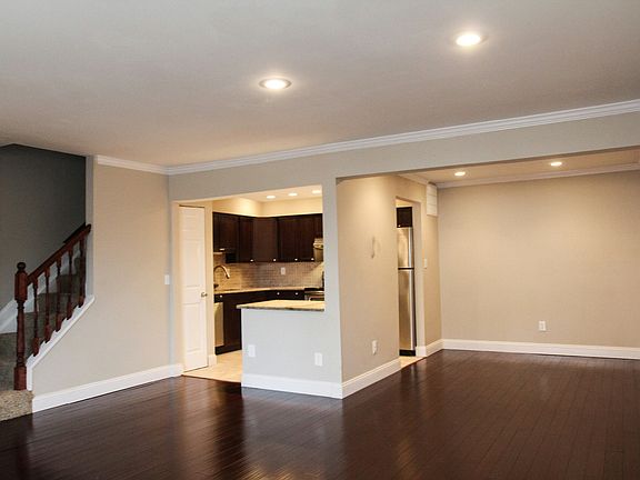 4th image of 20115 Locustdale Dr #305