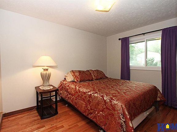 3rd image of 8400 Sandalwood Dr