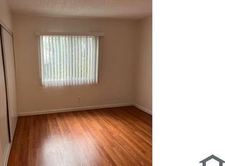 1260 N Beachwood Dr #37, Los Angeles, CA 90038