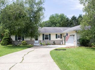126 Drew Ct NE, Poplar Grove, IL 61065