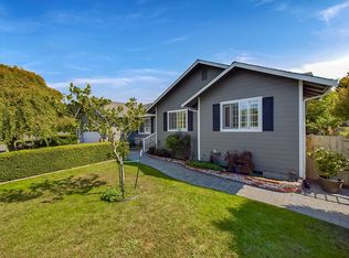 3430 Bridle Creek Ave, Fortuna, CA 95540