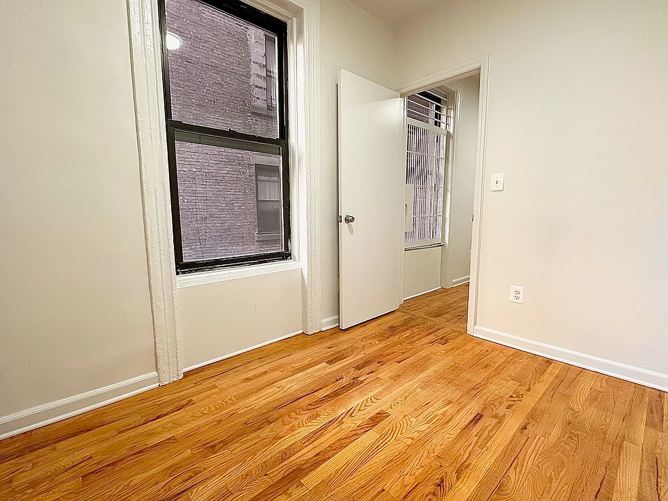 1st image of 485 Amsterdam Ave APT 2R