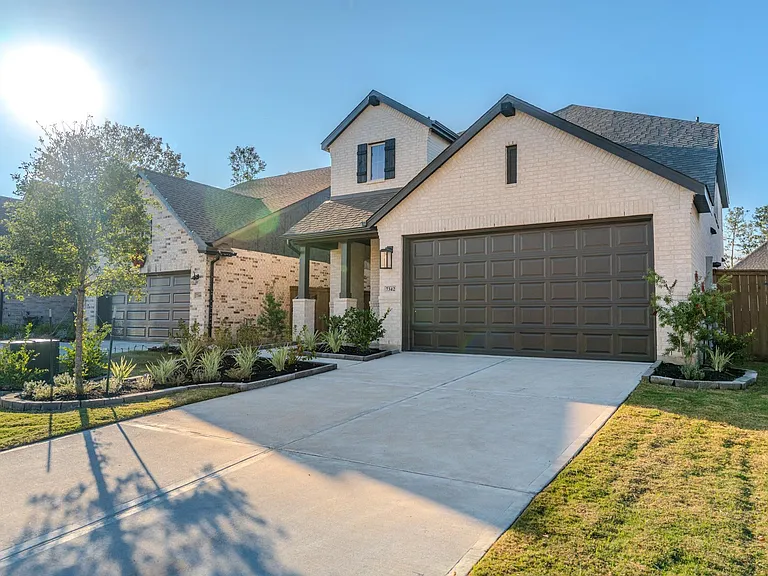 7342 Lake Arrowhead Ln — Photo 3