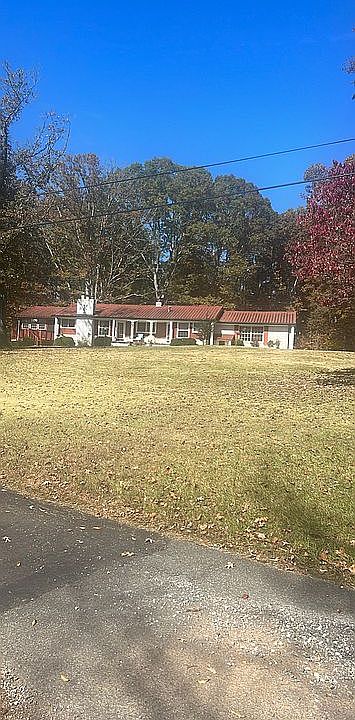 2nd image of 288 Nicholson Rd