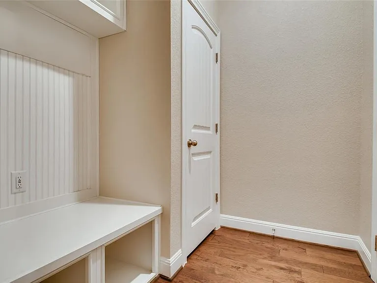 817 Kenney Fort Xing — Photo 34