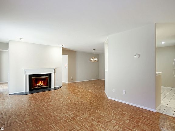 4th image of 21 Karam Cir