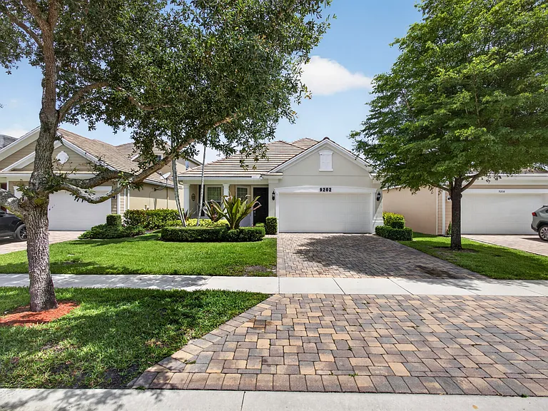 9202 Wrangler Dr — Photo 5