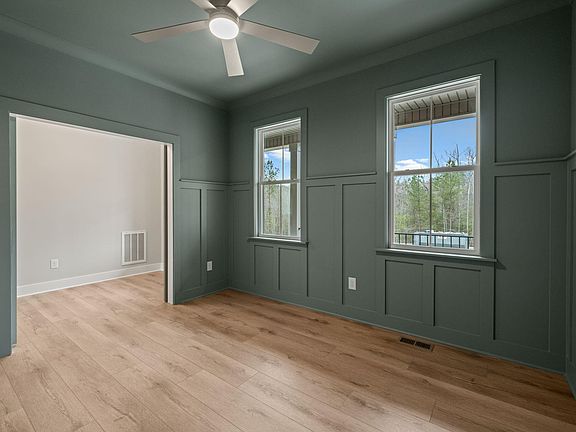 5th image of 350 Pilot Ridge Rd