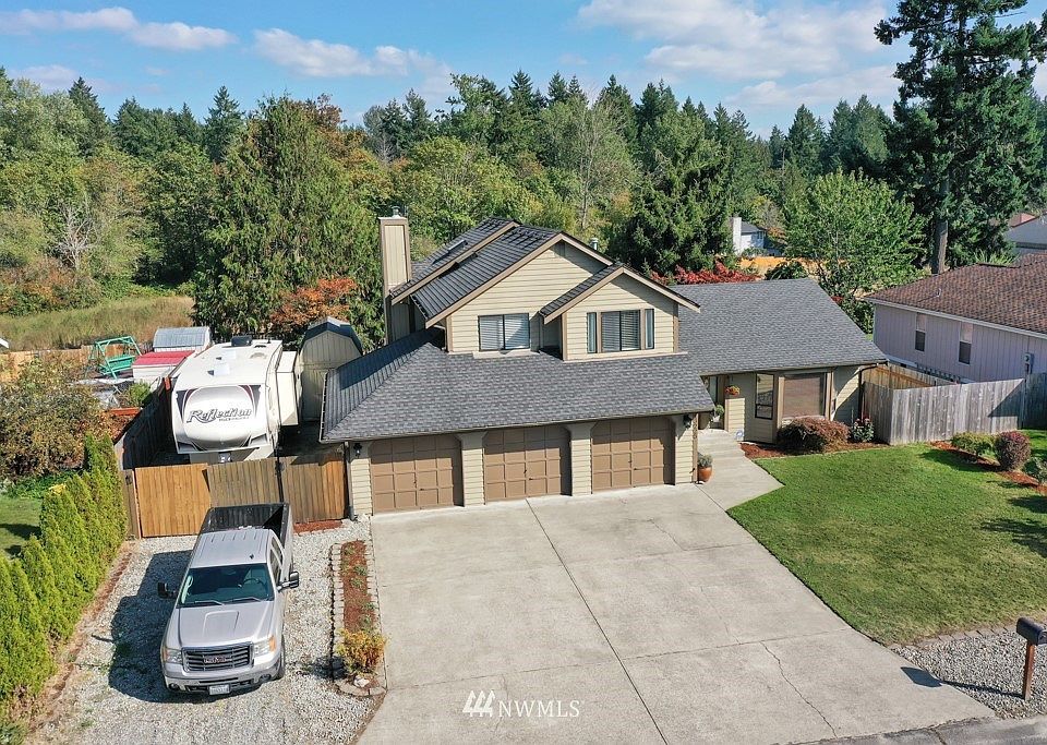 1st image of 13225 12th Ave E