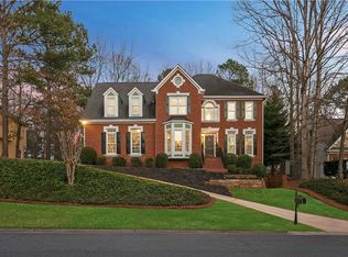 574 Fairway Dr, Woodstock, GA 30189