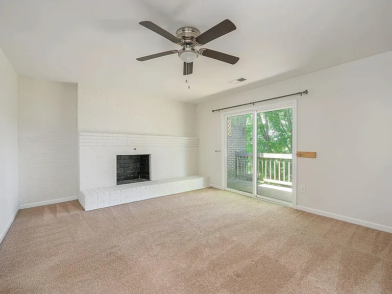 114 Harvest Dr — Photo 5