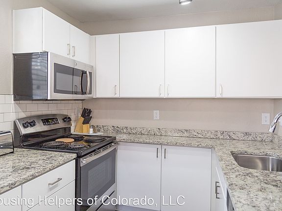 4th image of 4920 Meredith Way #203