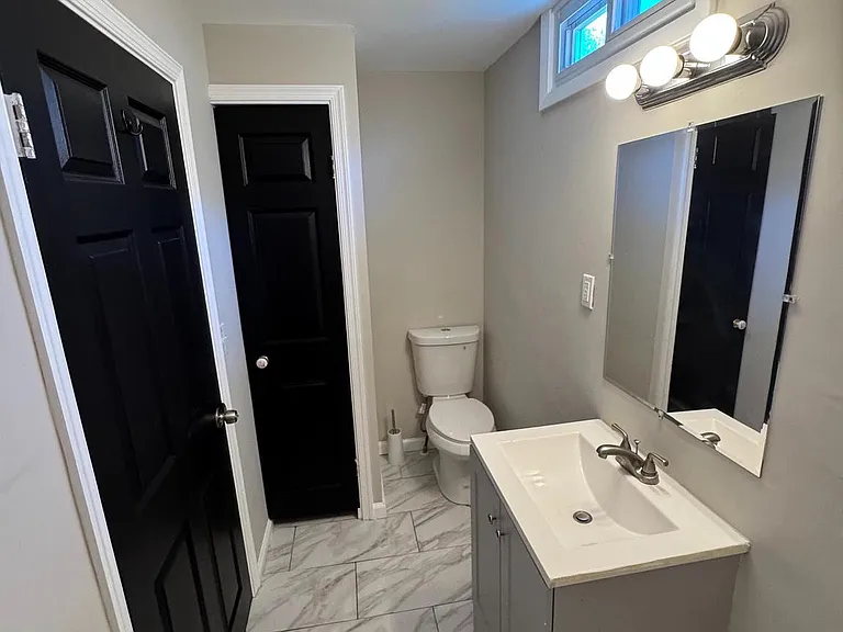 105 Williams Ave — Photo 18