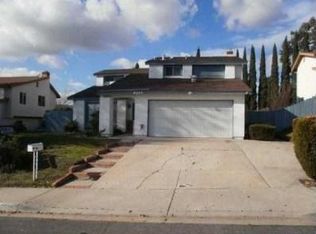 9344 Lake Hill Rd, Santee, CA 92071