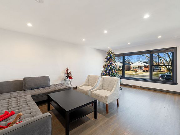 5th image of 4309 N Olcott Ave