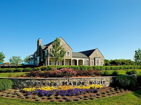 3rd image of 10225 Barrands Ln